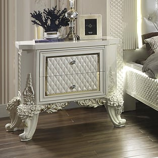 Bedroom  White, Gold Finish Homey Design  photo