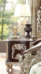 Bedroom  Antique Silver, Rich Cherry Homey Design  image